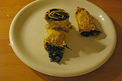 Pfannkuchen natur mit frischer Spinatf&uuml;llung 1