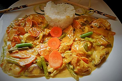 Thai Curry Erdnuss - Kokos - Hühnchen 51