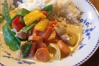 Thai Curry Erdnuss - Kokos - Hühnchen 33
