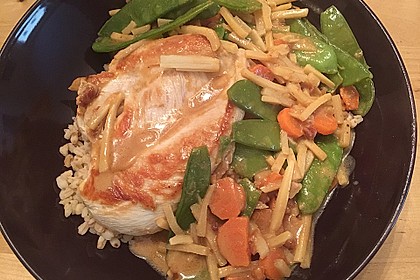Thai Curry Erdnuss - Kokos - Hühnchen 36