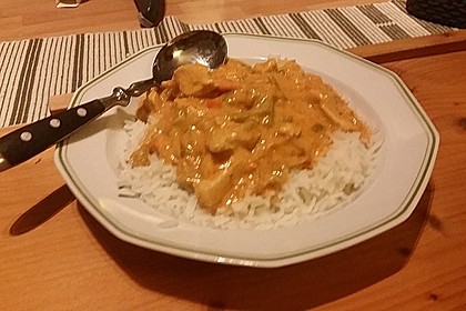 Thai Curry Erdnuss - Kokos - Hühnchen 68