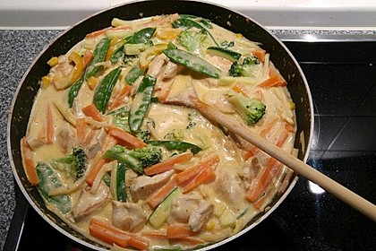 Thai Curry Erdnuss - Kokos - Hühnchen 47