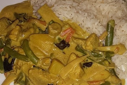 Thai Curry Erdnuss - Kokos - Hühnchen 69