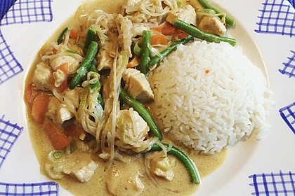 Thai Curry Erdnuss - Kokos - Hühnchen 26