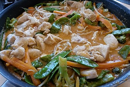 Thai Curry Erdnuss - Kokos - Hühnchen 52