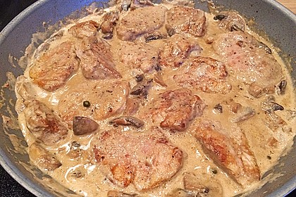 Schweinemedaillons in Pfefferrahmsauce 11