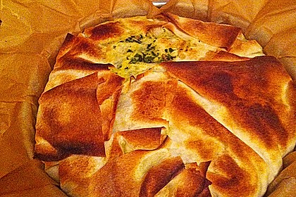 Orientalische Pastete mit Spinat und Schafskäse 3