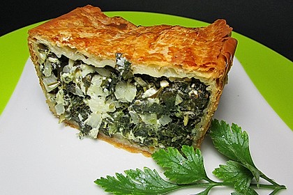 Orientalische Pastete mit Spinat und Schafskäse