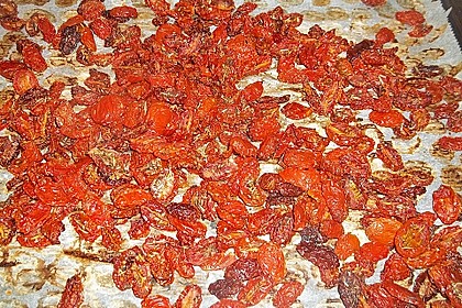 Getrocknete Tomaten mit Orangenschale und Thymian 1