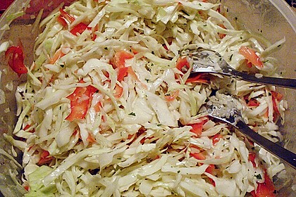 Wei&szlig;krautsalat mit Paprika