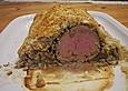 Schweinelende in Bl&auml;tterteig mit Pilz -Farce