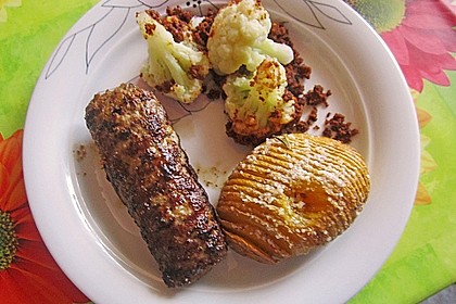 Bifteki mit Schafskäse 3