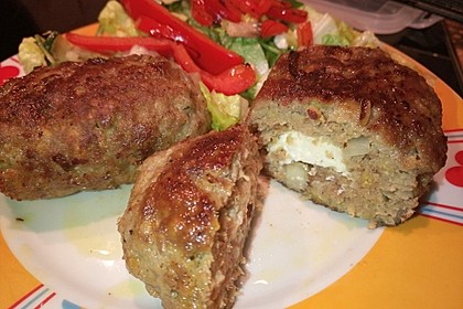 Bifteki mit Schafskäse 2