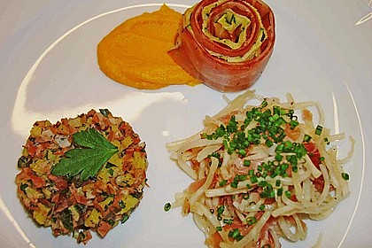 Speckvariation: Kartoffel - Speck Tatar, Sellerie - Speck Salat, Speck - Zucchini Roulade