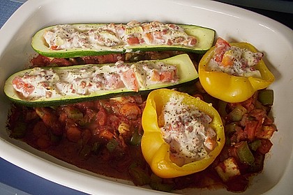 Gef&uuml;lltes Gem&uuml;se mit Frischk&auml;se 1