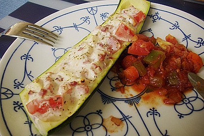 Gef&uuml;lltes Gem&uuml;se mit Frischk&auml;se 2
