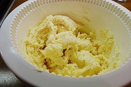 Roros himmlische 'crunchy' Eierlik&ouml;rkugeln 4