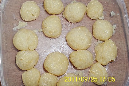 Roros himmlische 'crunchy' Eierlik&ouml;rkugeln 7