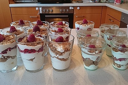 Himbeerdessert mit Spekulatius 36