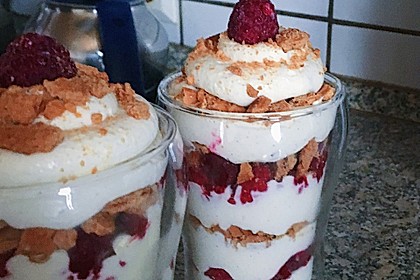 Himbeerdessert mit Spekulatius 20