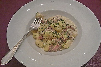 Gnocchi in Wei&szlig;wein - So&szlig;e mit Schinken