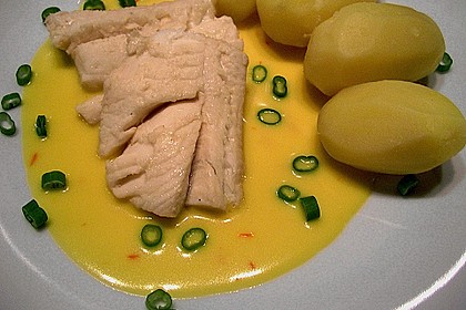 Schellfisch aus dem Wei&szlig;weinsud