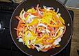 Peperonata mit Oliven und Kapern