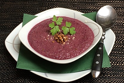 Rotkohl - Walnuss - Suppe 6