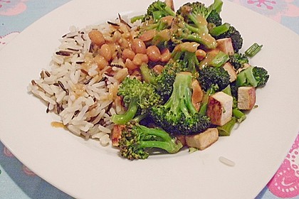 Brokkoli - Tofu - Pfanne mit Erdnussso&szlig;e 12