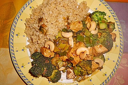 Brokkoli - Tofu - Pfanne mit Erdnussso&szlig;e 18