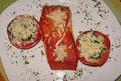 Gef&uuml;llte Tomaten mit Spinat und Pinienkernen