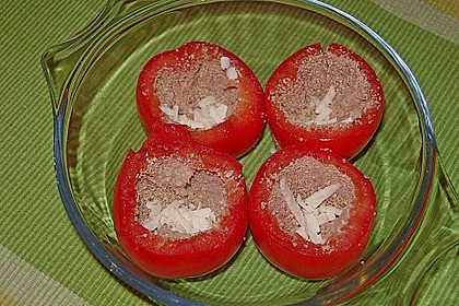 Gef&uuml;llte Tomaten mit Spinat und Pinienkernen 1