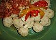 Brot-Gnocchi mit dreierlei K&auml;se und Tomatensauce