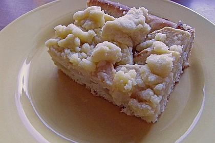 Apfel - Marzipan - Blechkuchen mit Streuseln 1