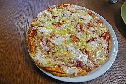 Marinas Pizzateig mit Backpulver 11