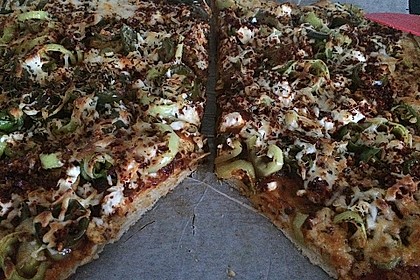 Marinas Pizzateig mit Backpulver 13