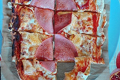 Marinas Pizzateig mit Backpulver 15