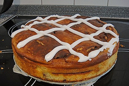 Cinnamon Roll Cheesecake 2