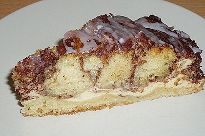 Cinnamon Roll Cheesecake 23