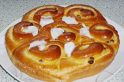Cinnamon Roll Cheesecake 27
