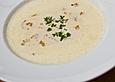 Kichererbsensuppe mit Lammfilet und karamellisierten Waln&uuml;ssen