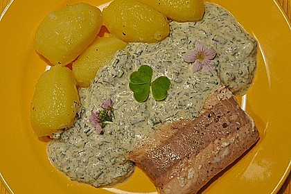 Lachsforelle mit Frankfurter Gr&uuml;ne Sauce und kleinen Schwenkkartoffeln 1