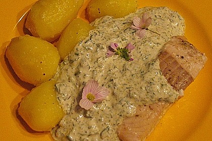 Lachsforelle mit Frankfurter Gr&uuml;ne Sauce und kleinen Schwenkkartoffeln 3