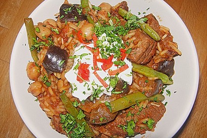 Lamm- oder H&auml;hnchentopf mit Knoblauch und Chili