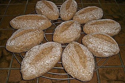 Amaranth - Br&ouml;tchen 35