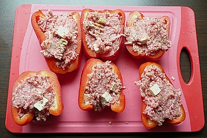 Gef&uuml;llte Paprikaschoten in Tomatenso&szlig;e 1