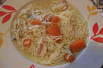 H&uuml;hnersuppe 1