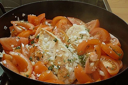 H&auml;hnchenfilet auf Tomatengem&uuml;se 1