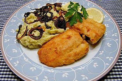 Kartoffel-Rosenkohl P&uuml;ree mit Backfisch