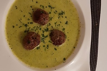 Zucchinicremesuppe mit Hackbällchen (ohne Kohlenhydrate) 5